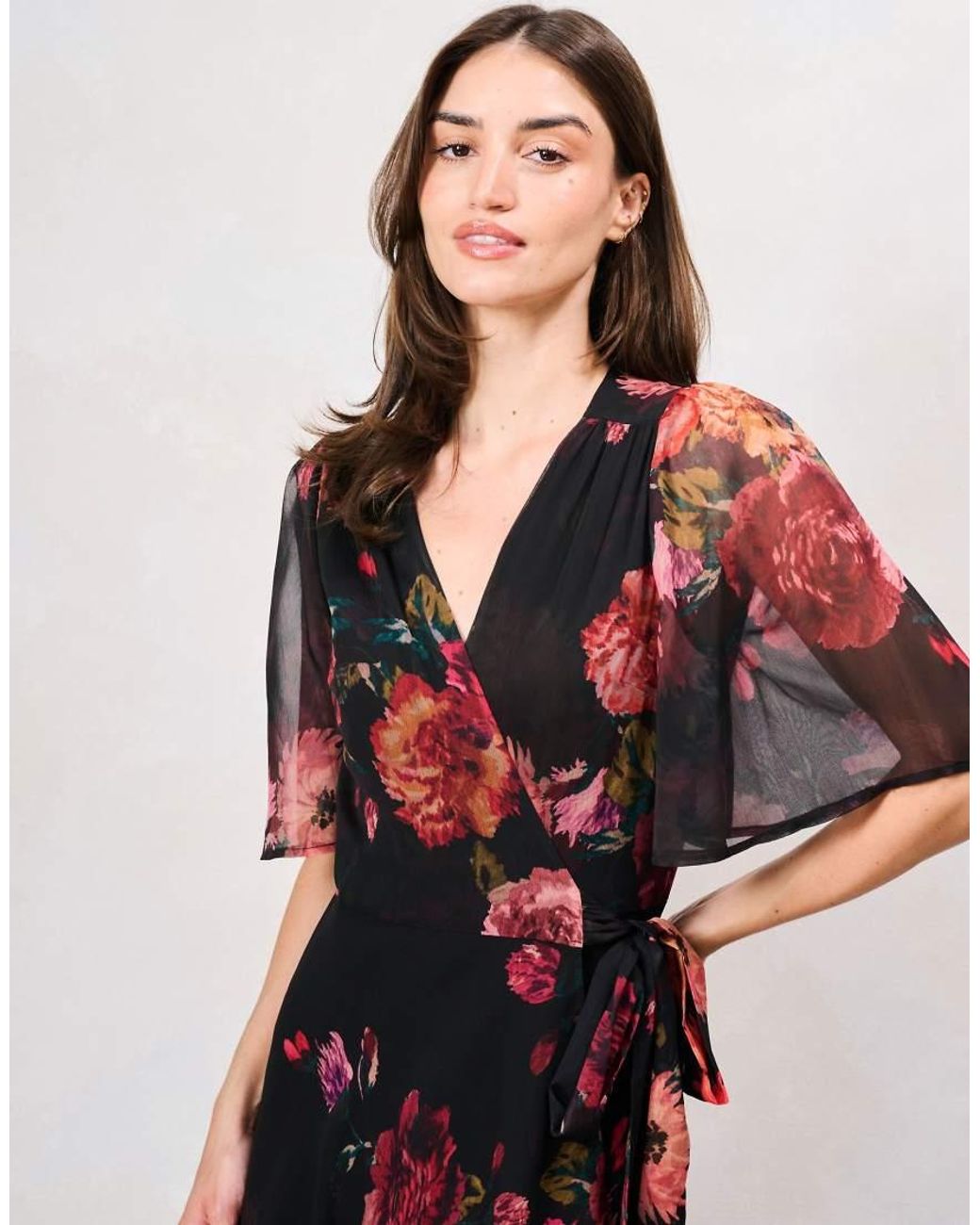 Hope & Ivy Black The Anne-Marie Flutter Sleeve Maxi Wrap Dress With Tie Waist