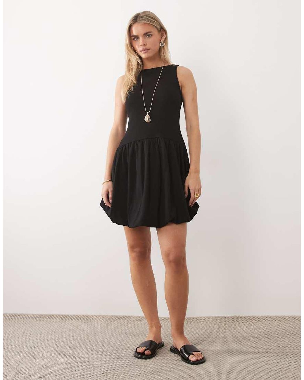Asos Design Petite di ASOS in Black