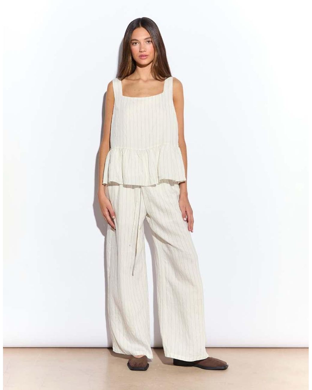 NARRATED White Square Neck Peplum Top