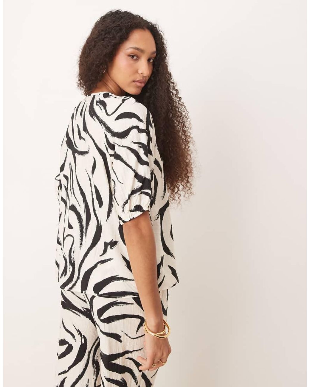 Vila Multicolor Short Sleeve Tie Neck Top