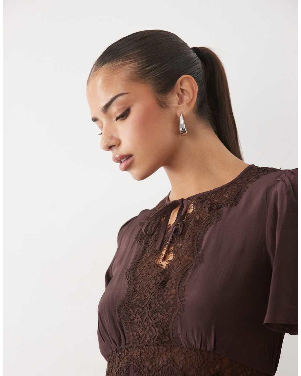 Nobody's Child Brown Wynne Flutter Sleeve Maxi Dress