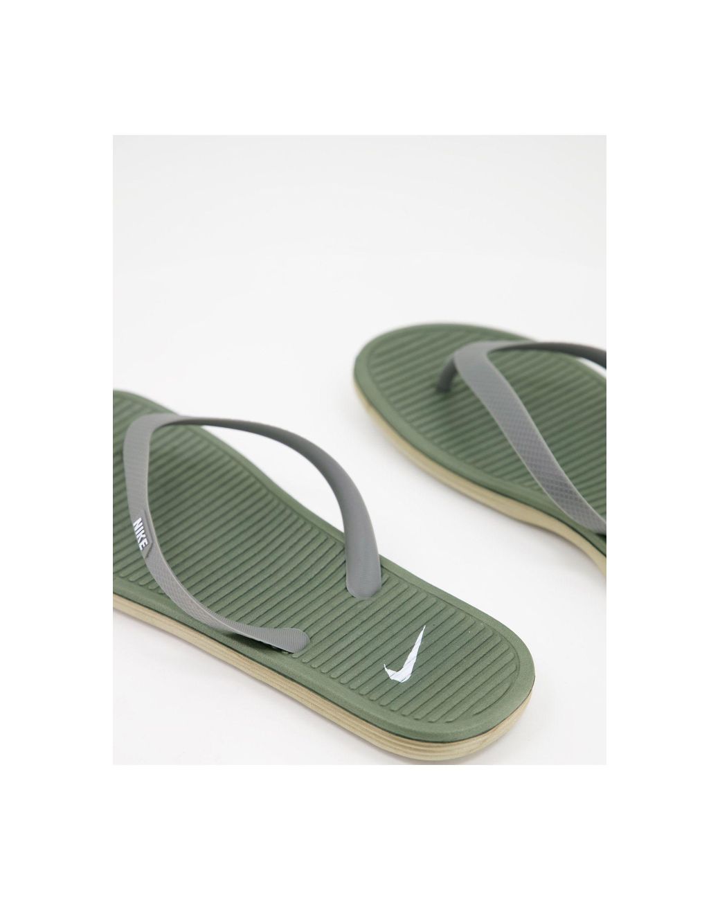 Nike Solarsoft Thong Logo Flipflops in Green for Men Lyst UK