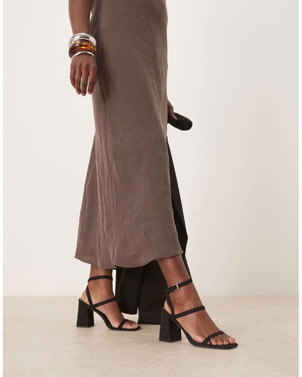 Raid Brown Jeeya Block Heeled Sandals