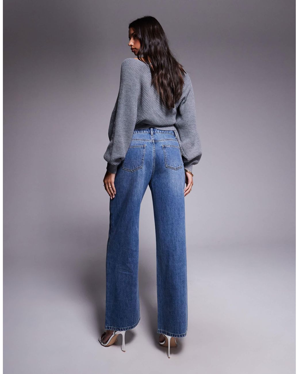 Tiger Mist Blue – elira – gerade geschnittene jeans mit ösen-nietenverzierung, niedrig- bis mittelhohem bund und waschung