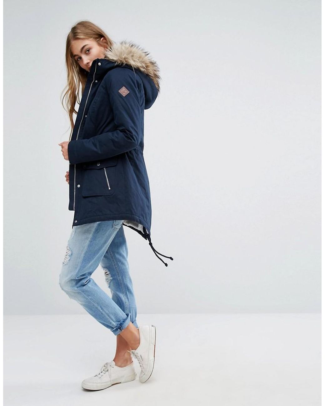 Hollister Sherpa Lined Parka Coat With Faux Fur Trim Hood - Navy in Blue
