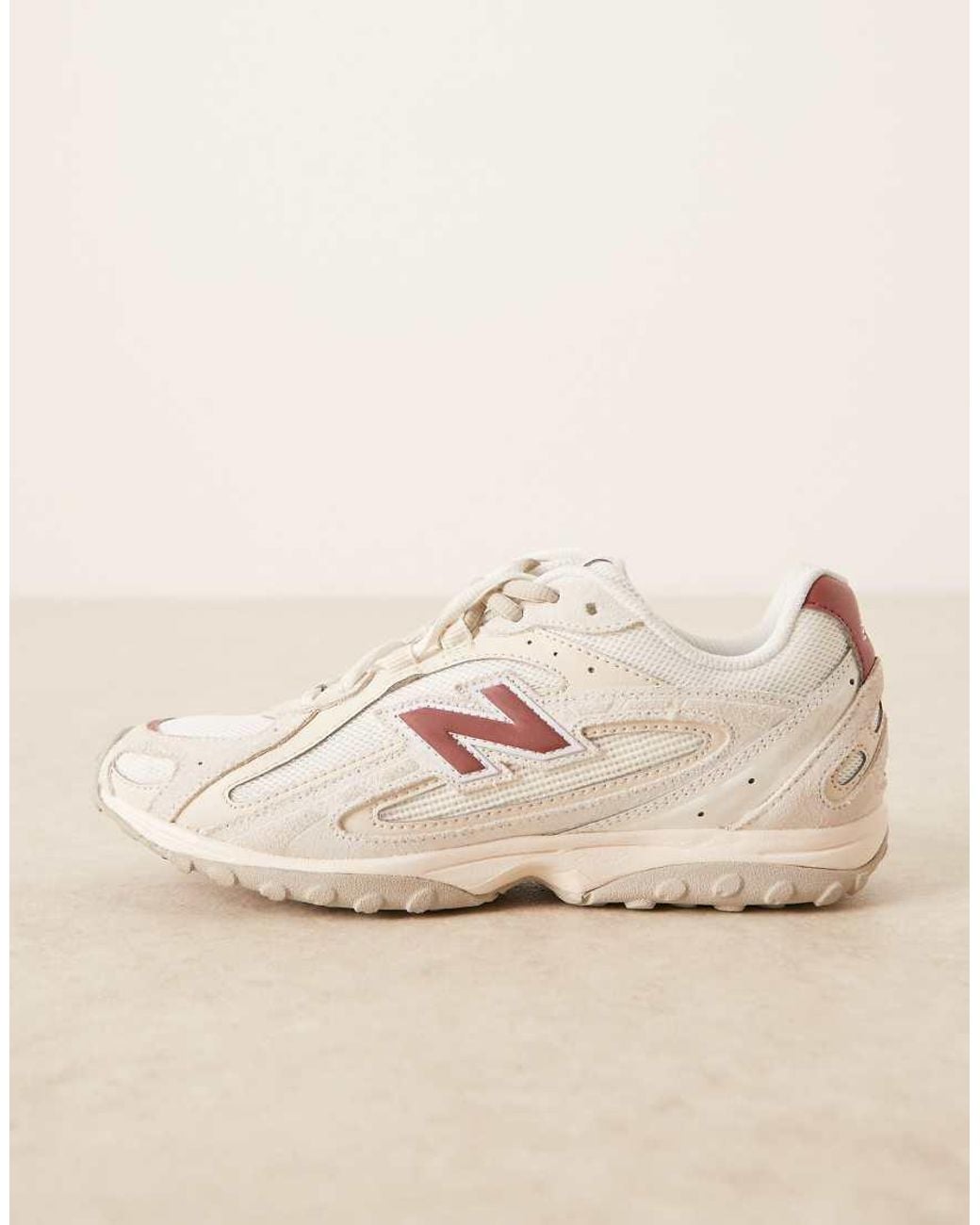 New Balance Natural 204L Trainers