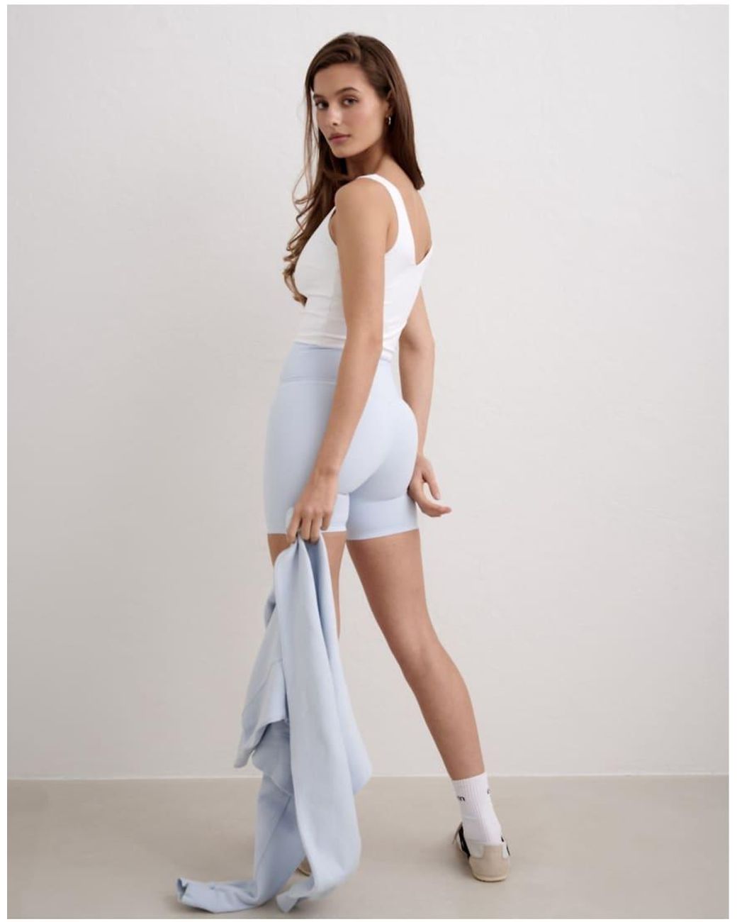 Aim'n White Aura Sense Midi Shorts
