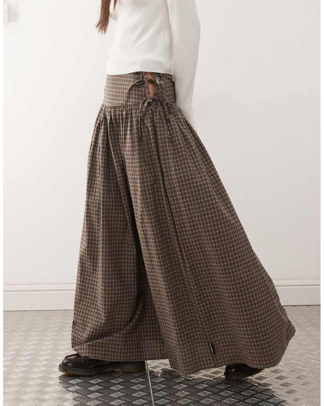 Collusion Natural Dropped Waist Printed Maxi Skirt