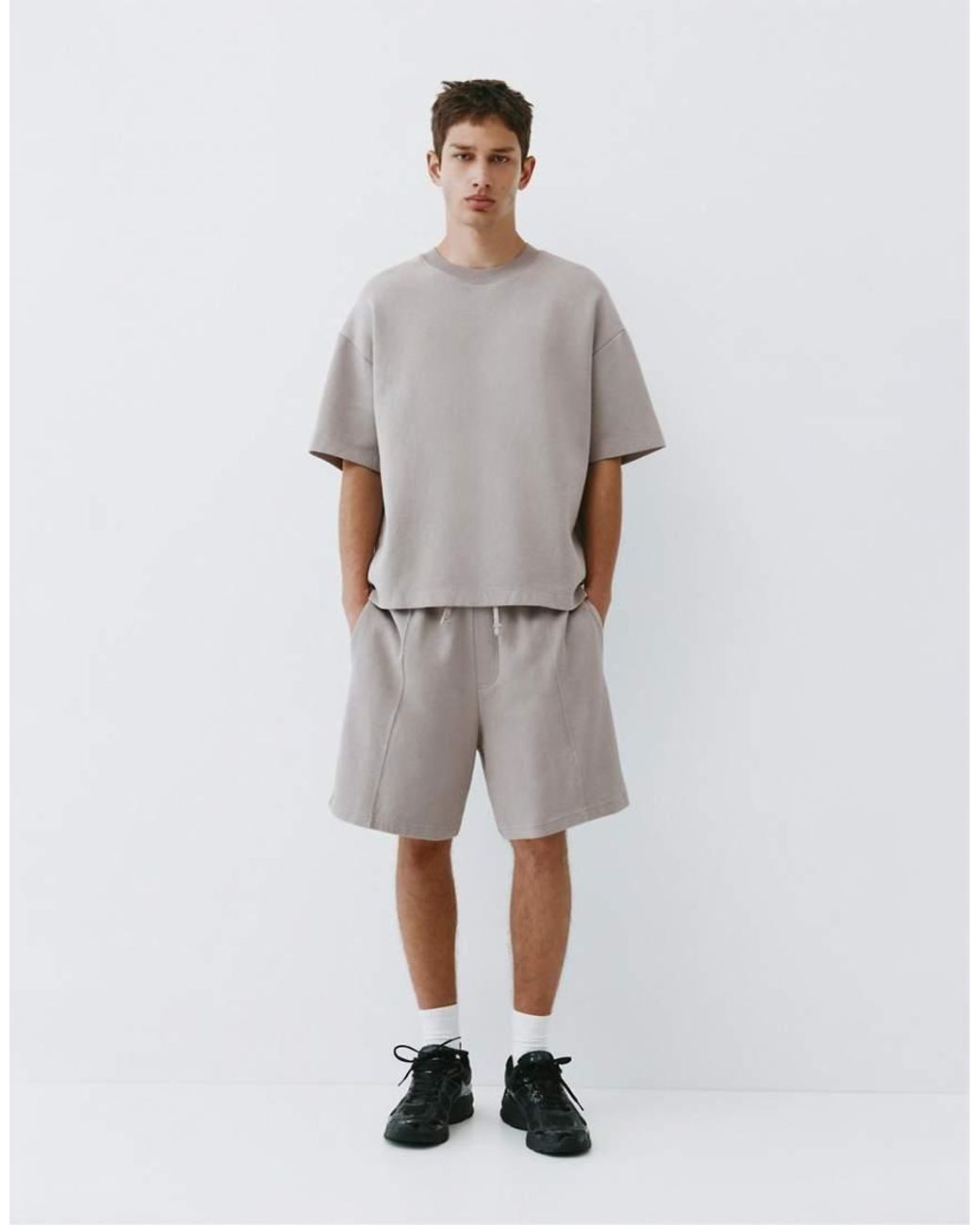 Bermuda Stile Joggers di Pull&Bear in White da Uomo