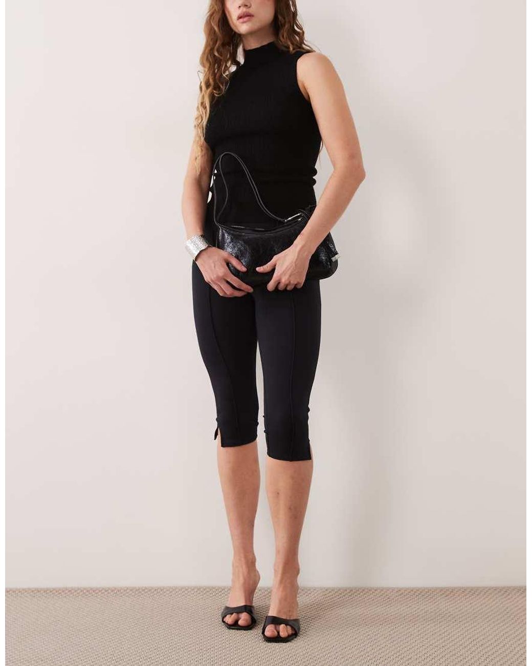 Oh Polly Natural Capri Pant