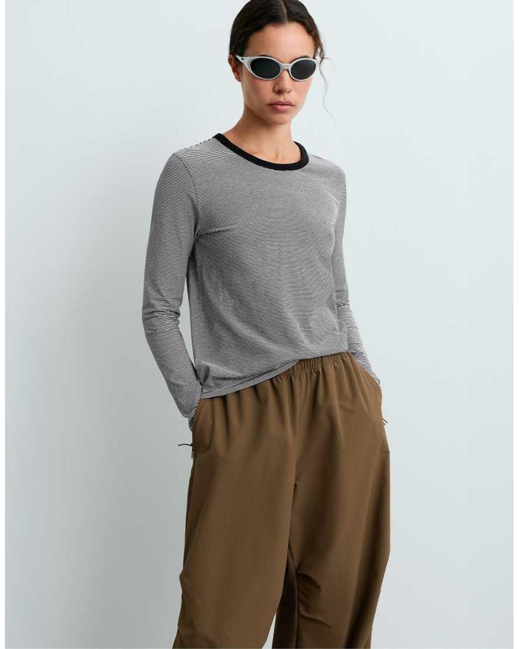 Oysho Black Long-sleeved Striped T-shirt