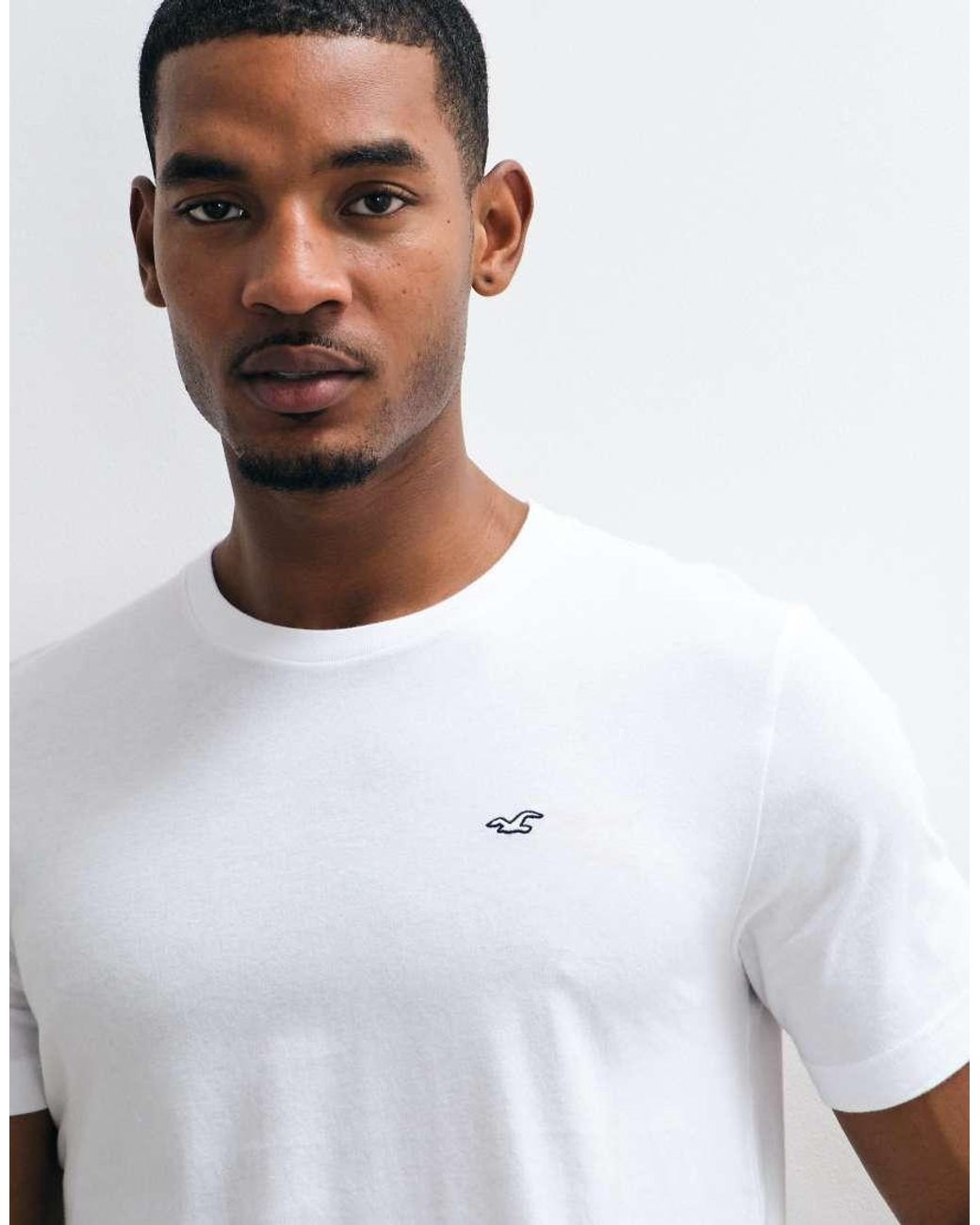 Hollister White Slim Fit T-shirt for men