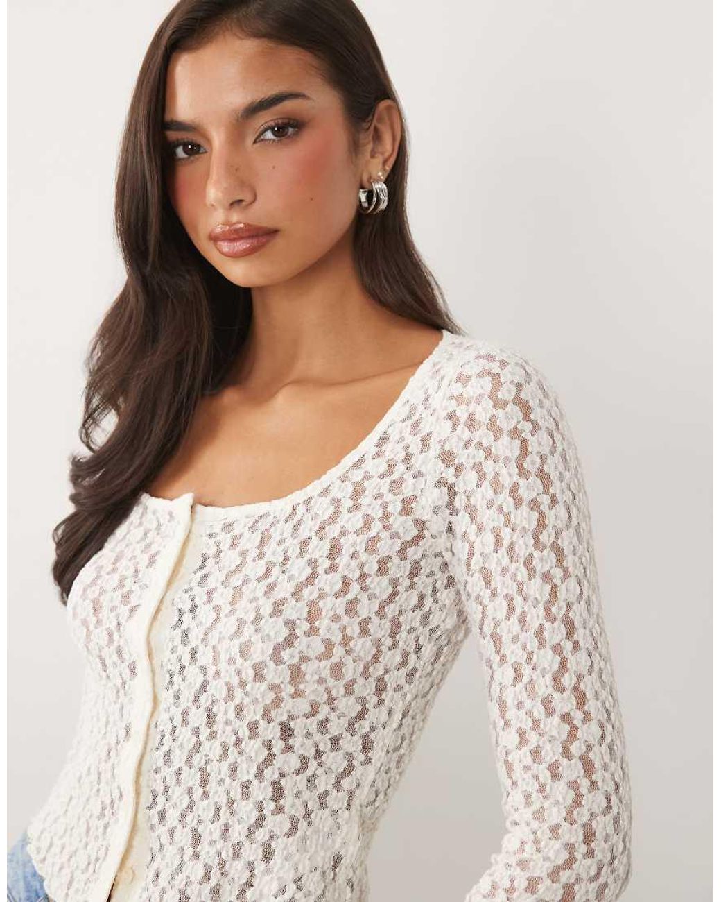 Nobody's Child White Scoop Neck Long Sleeve Lace Top