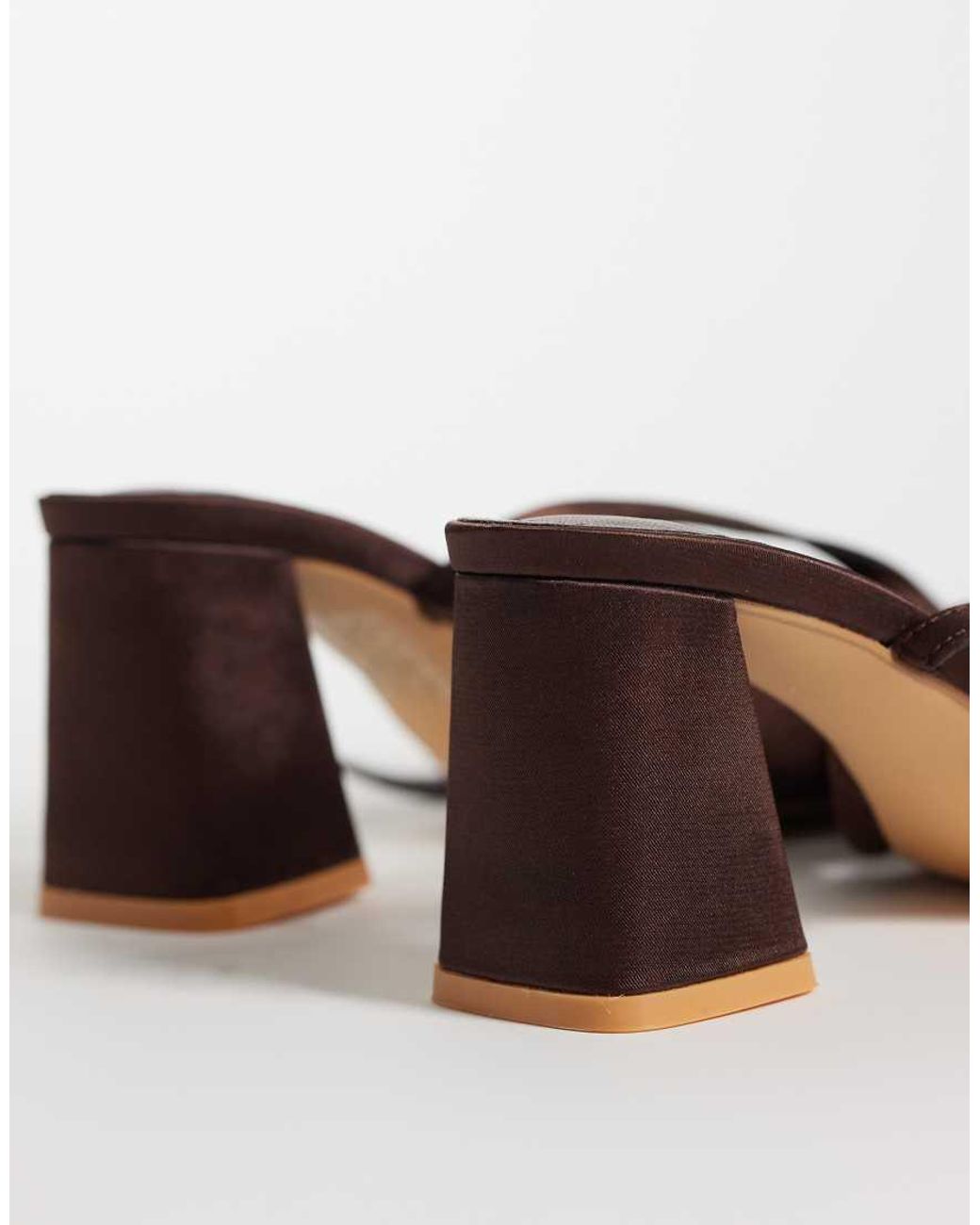 Glamorous Brown Block Heeled Sandals With Bow