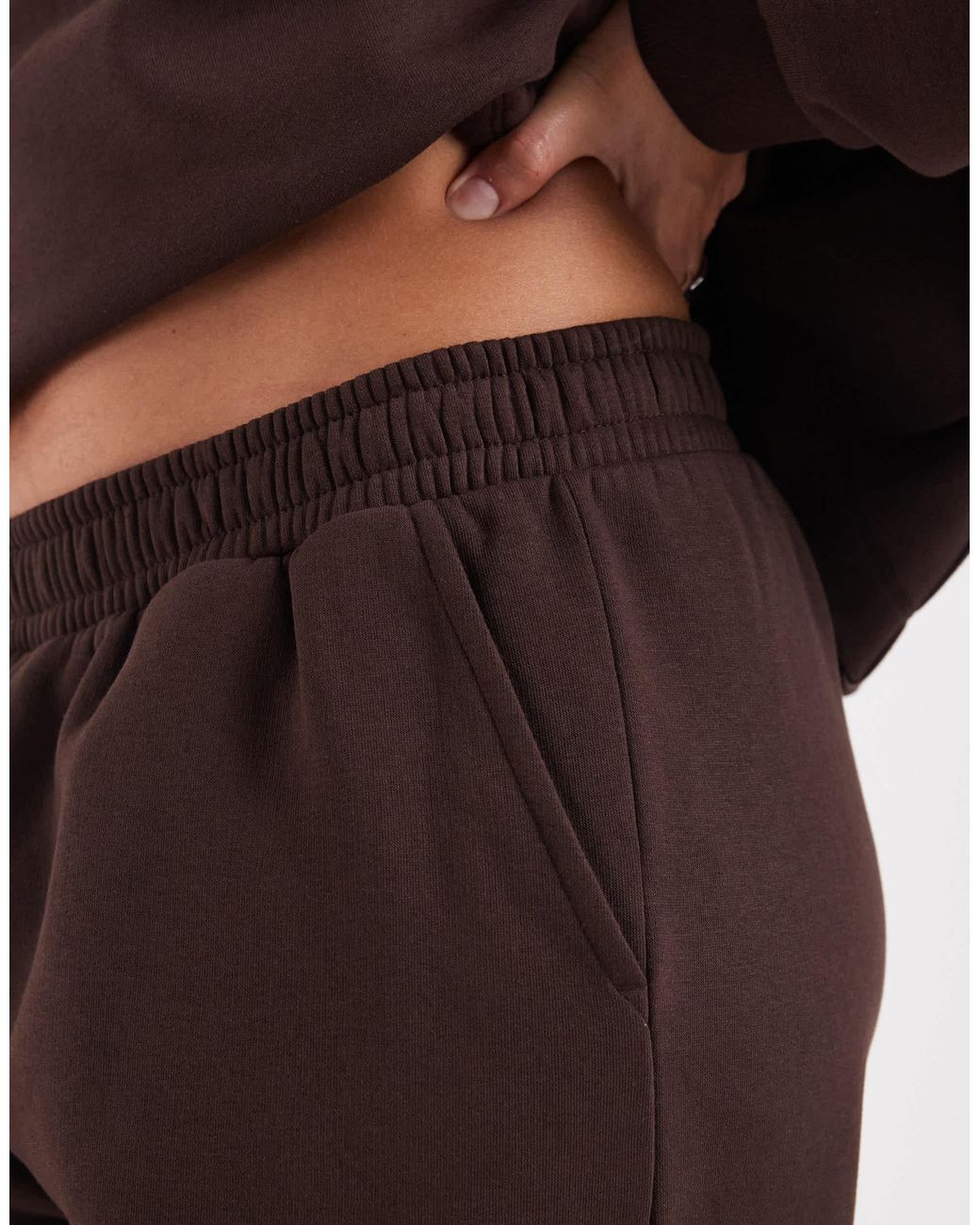 Jogger large en molleton gratté ASOS en coloris White