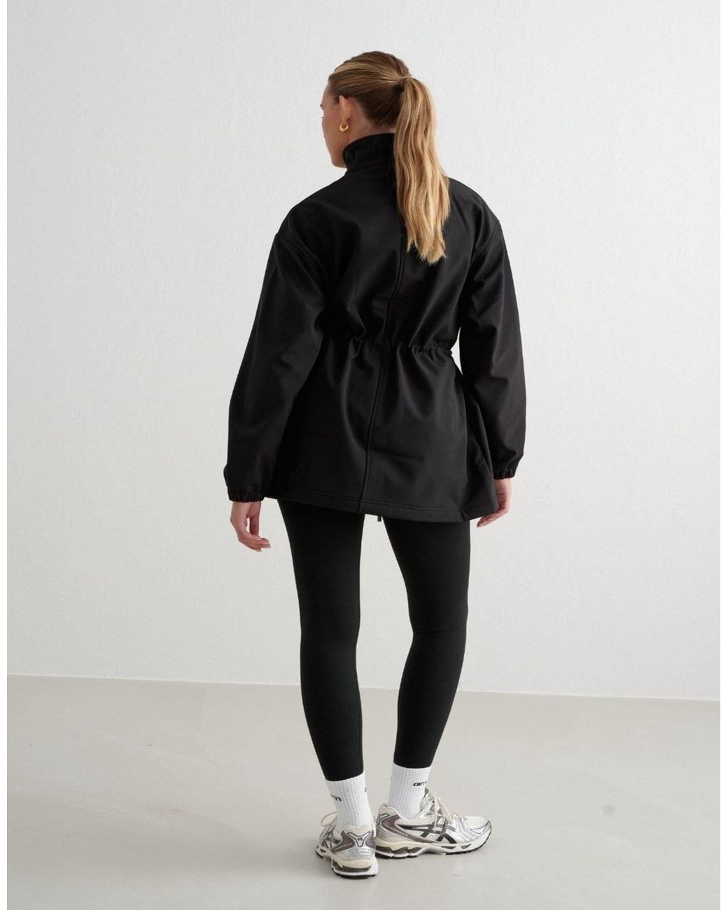 Veste souple Aim'n en coloris Black