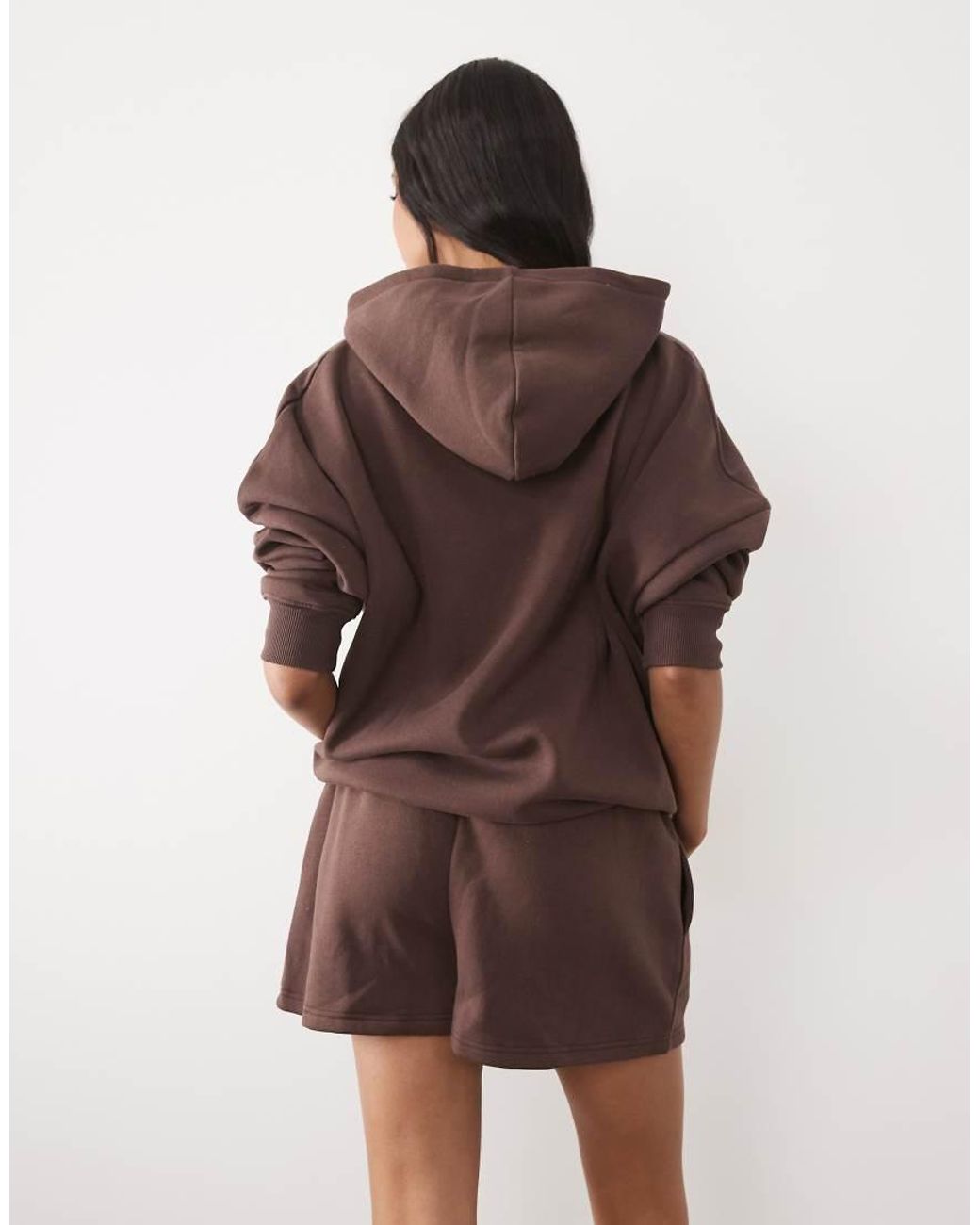 Studio Kaiia de color Brown