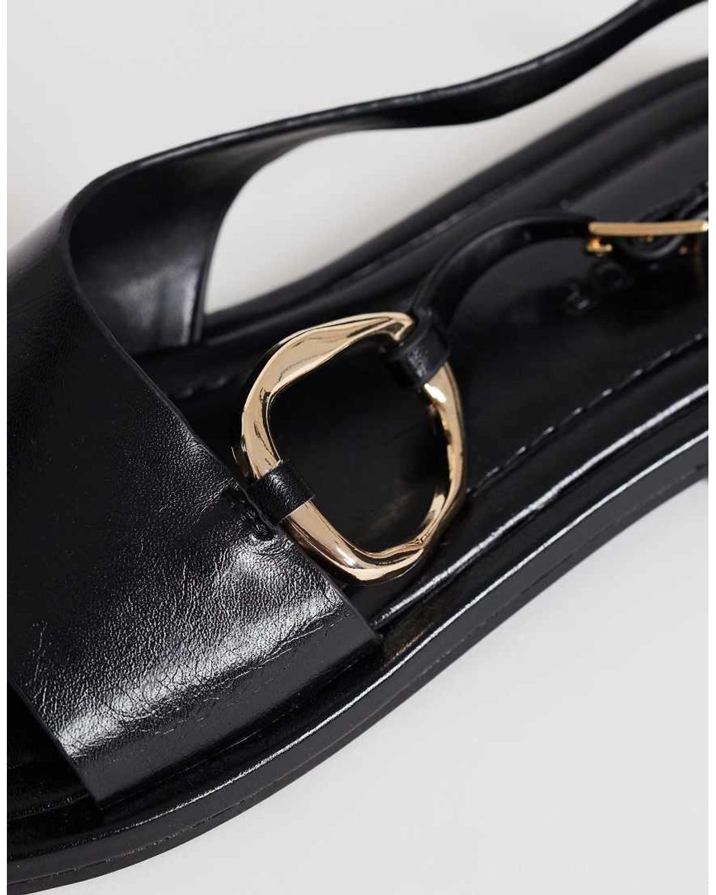 TOPSHOP Black Mandy Round Toe Flat Sandal With Hardware