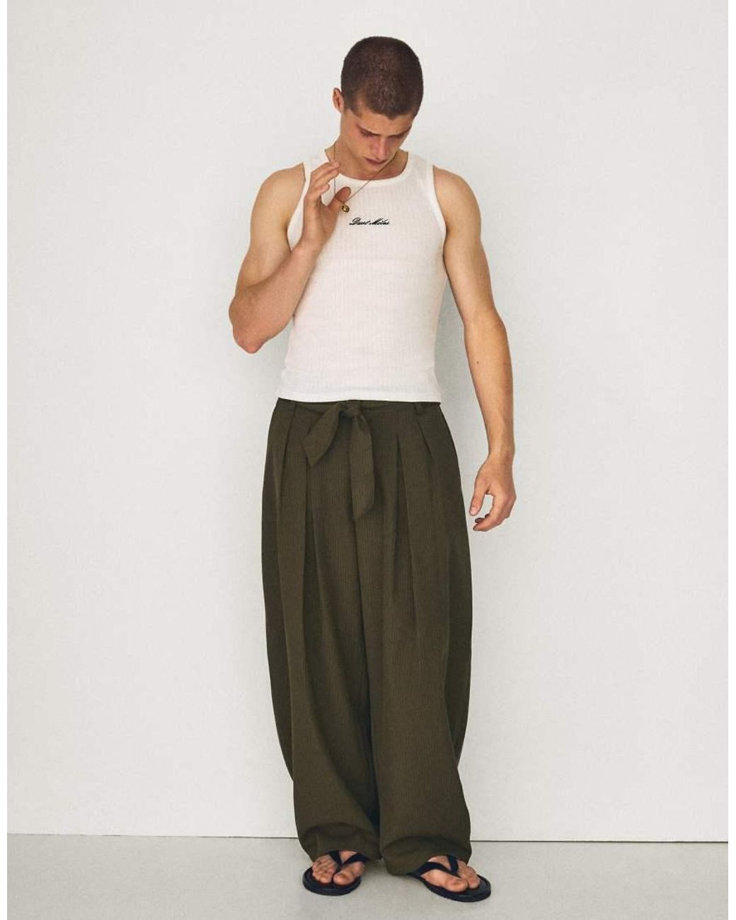 Bershka Green Barrel-leg Trousers With Darts And Belt for men