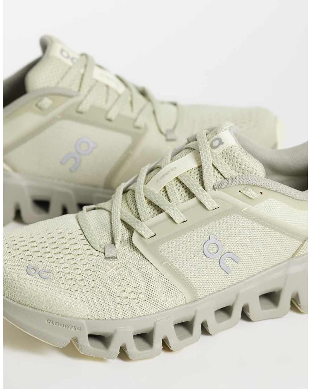 On Shoes Natural Cloud X 5 Training Trainers