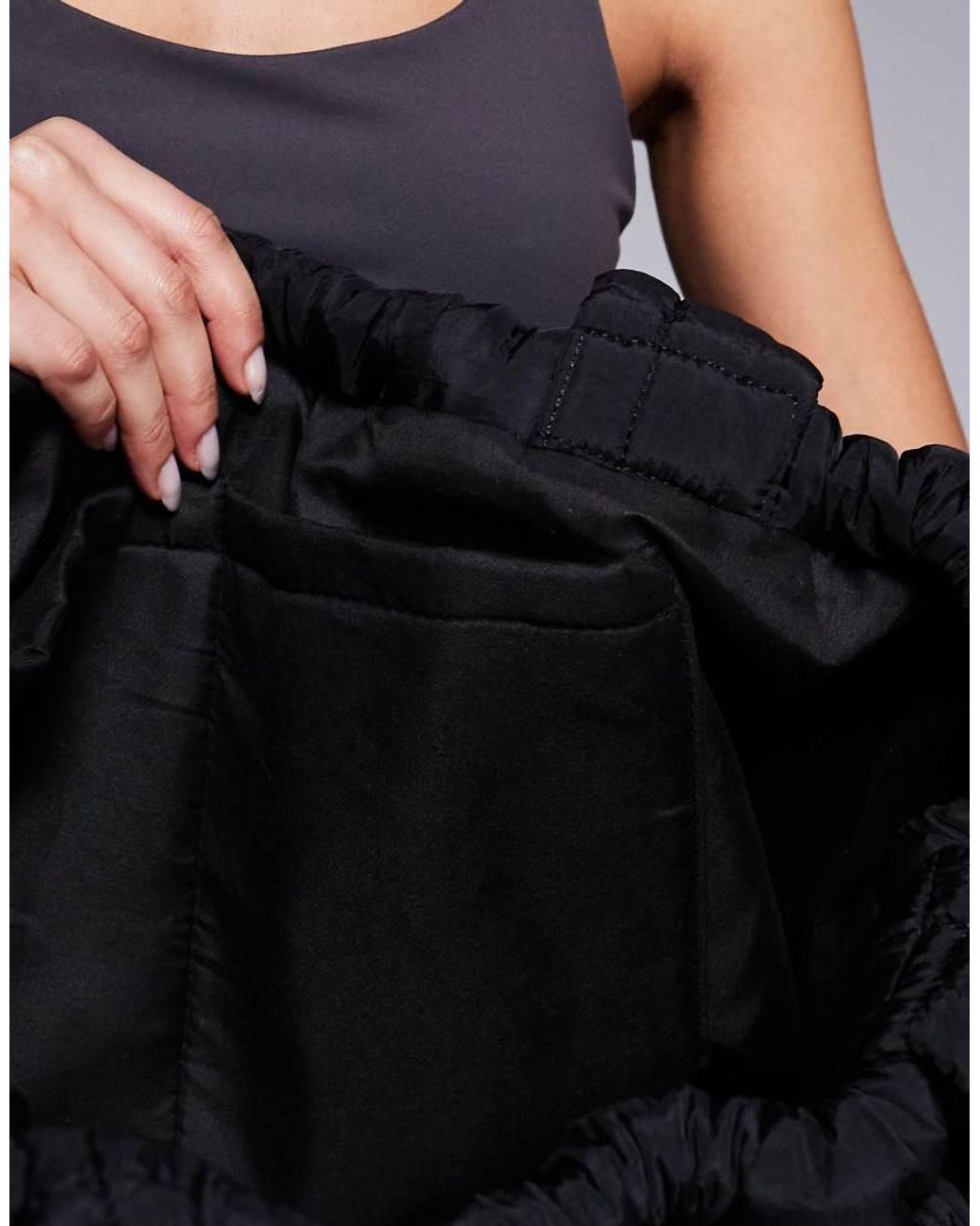 4505 Black Quilted Woven Drawstring Oversized Gym Tote