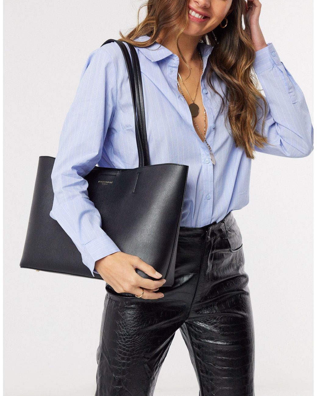 black tote bag accessorize