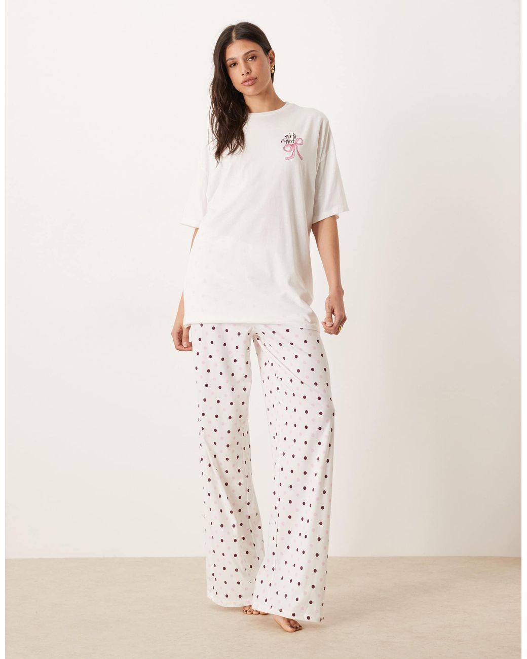 ASOS White Asos design tall – pyjama-set bestehend aus oversize-t-shirt mit "girls night"-print und weit geschnittener hose