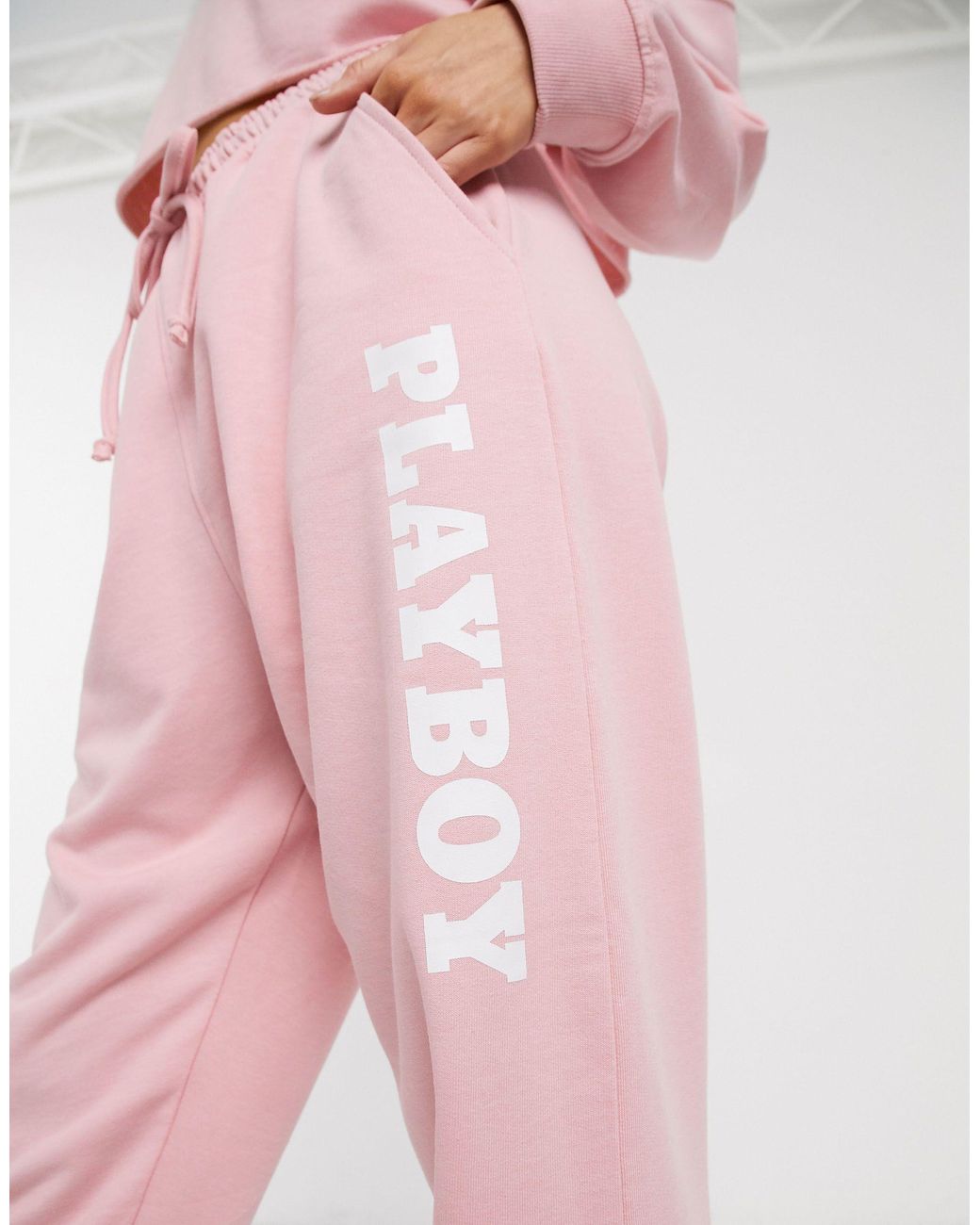 Missguided – Playboy – Jogginghose in Pink | Lyst AT
