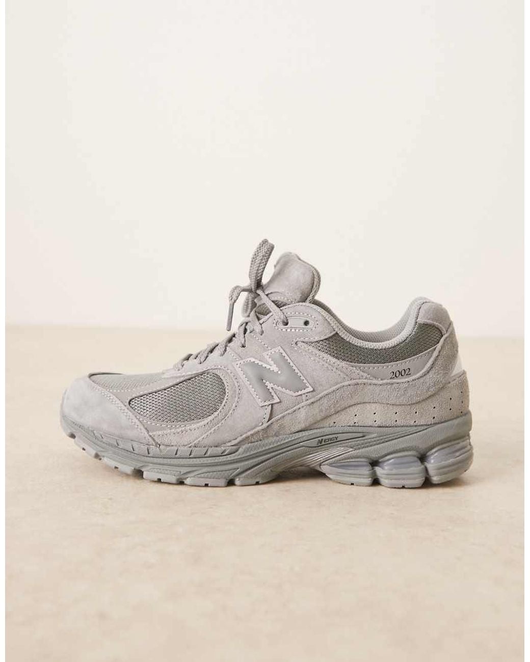 New Balance Gray 2002 Trainers for men