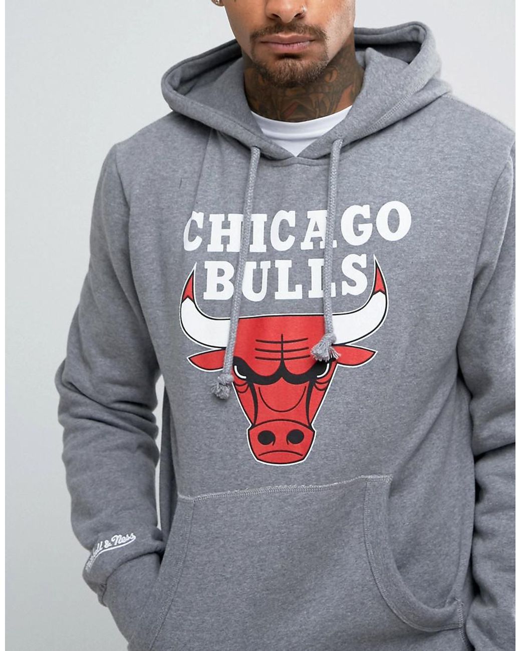 Mitchell Ness NBA Chicago Bulls Arch Logo Hoodie In Black | halageorgia.com