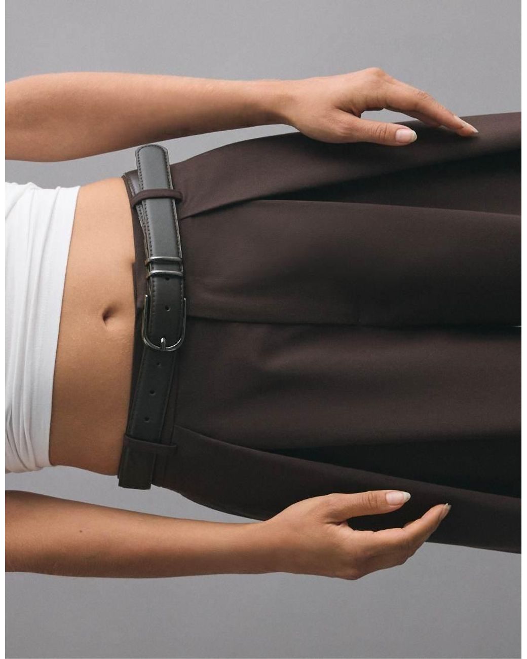 Stradivarius Black Wide-leg Darted Trousers With Belt