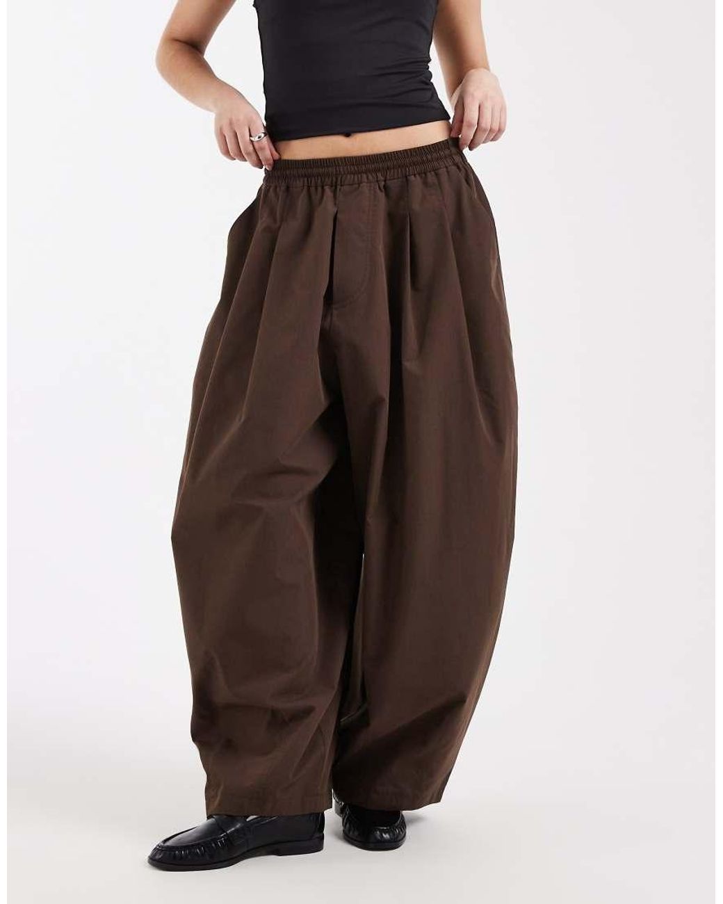 Pantaloni A Palloncino Color Cioccolato di Collusion in Brown