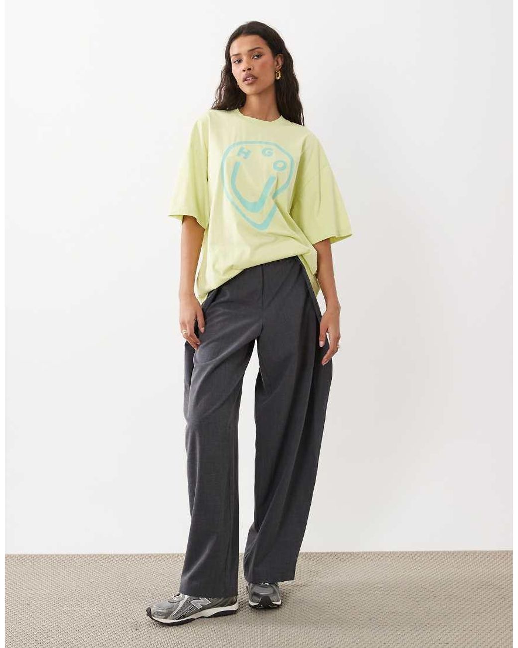 HUGO Natural Oversized Graphic Logo T-shirt
