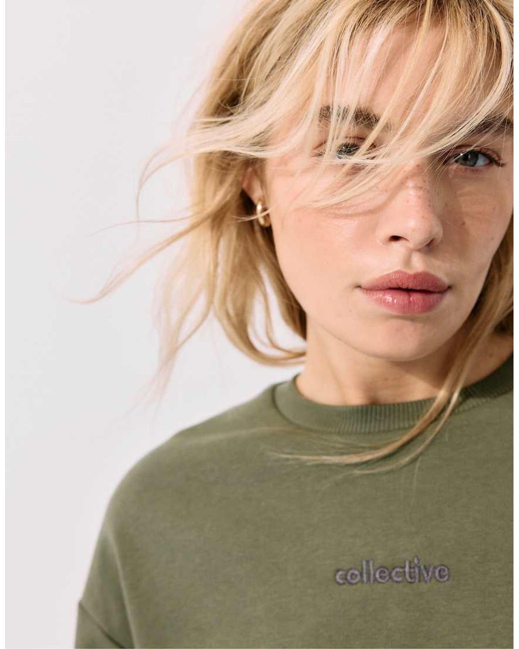 Stradivarius Green Balloon-Hem Cropped Sweatshirt