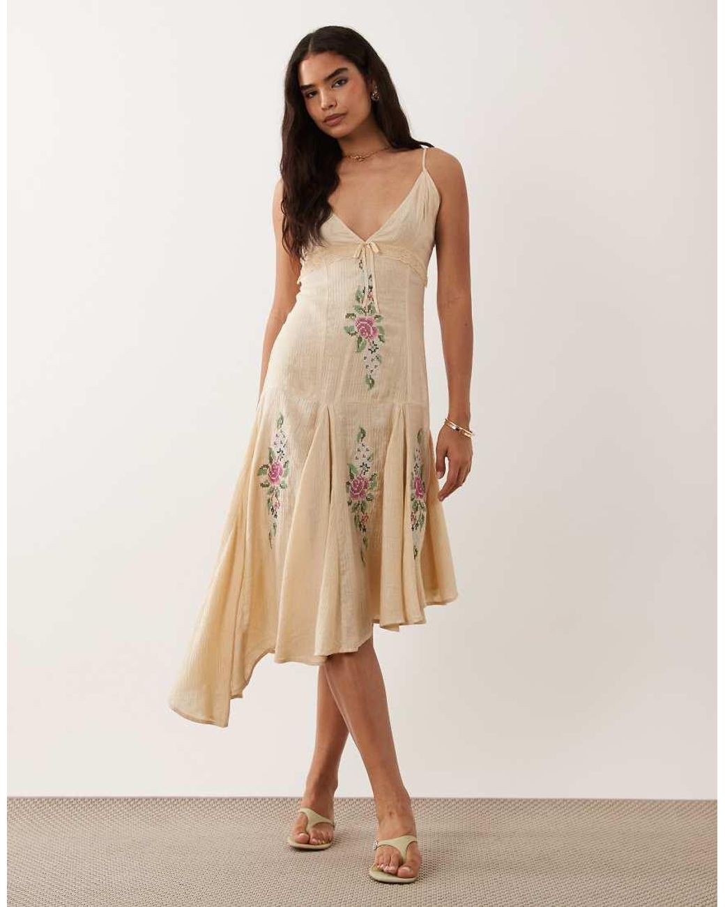 Eleonor di Muse Assembly in Multicolor