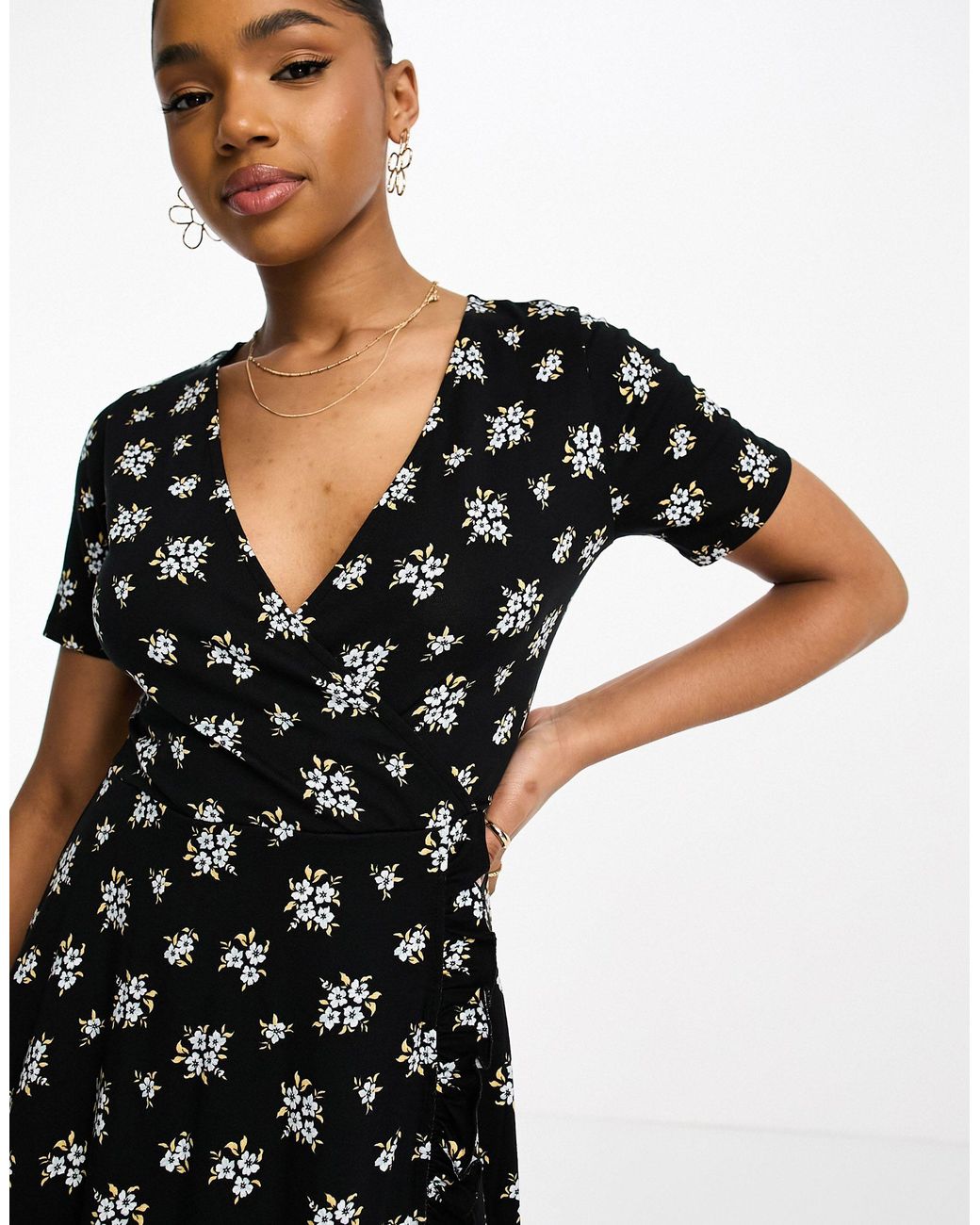 Pull and bear wrap deals dress