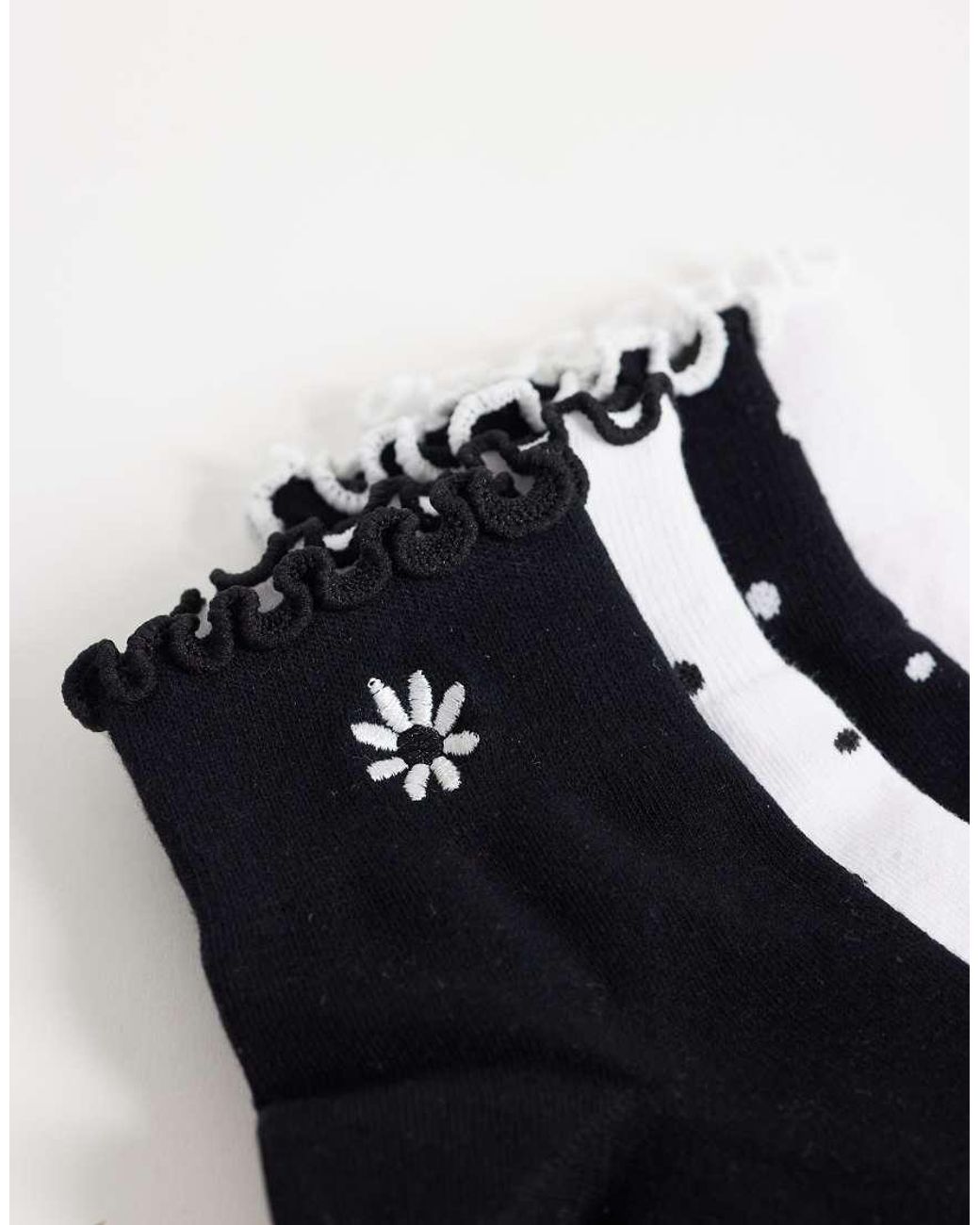 New Look White 4 Pack Daisy Frill Top Socks