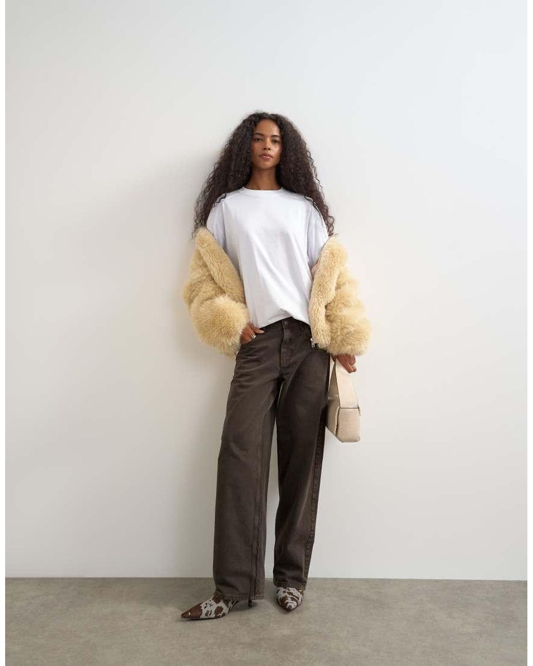 TOPSHOP White Seamed Detail Long Sleeve Skater Top