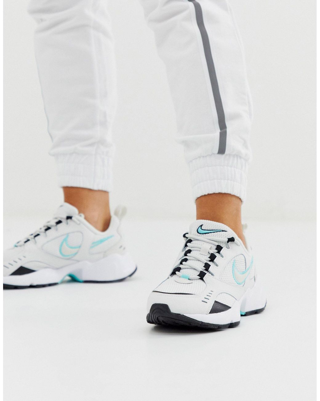 Nike Air Heights - Sneaker in Weiß und Lila in Weiß | Lyst AT