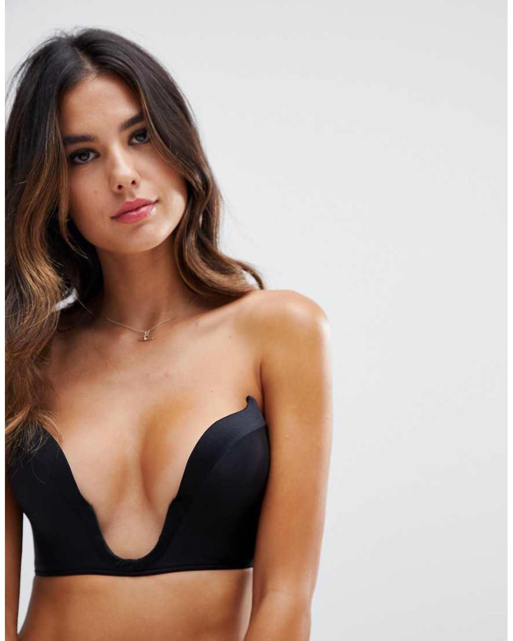 Wonderbra Black Ultimate Plunge Strapless Bra