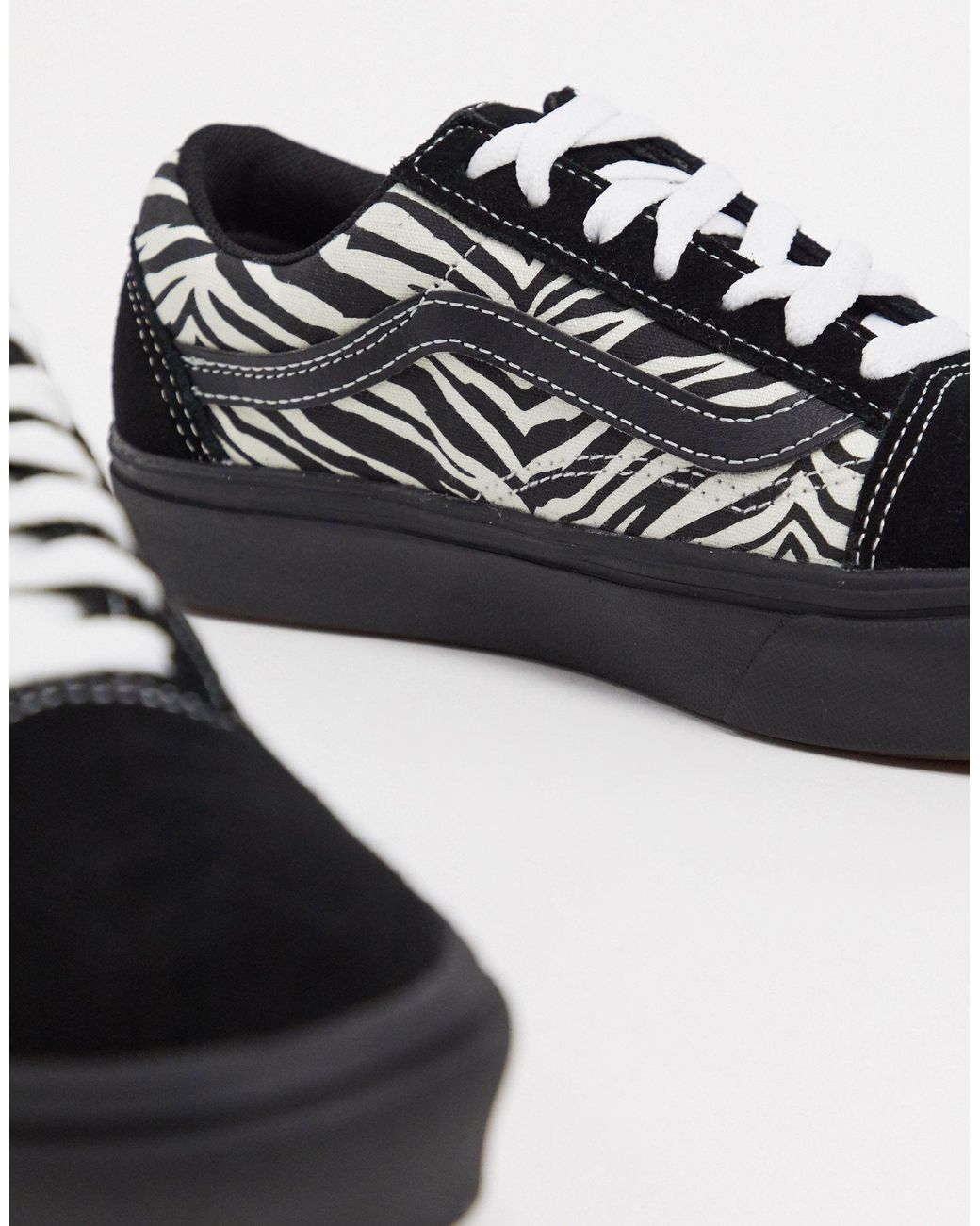 Vans Rubber Comfycush Old Skool Platform Zebra Sneakers in Black | Lyst