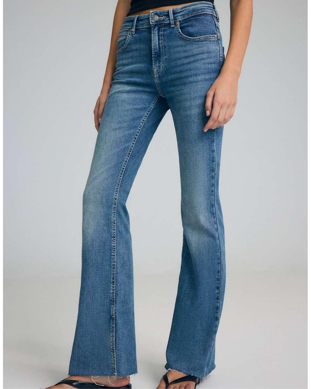 Stradivarius Blue Petite D74 Flared Jeans With Slit