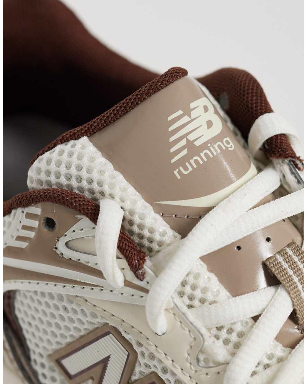 New Balance White 530 Trainers