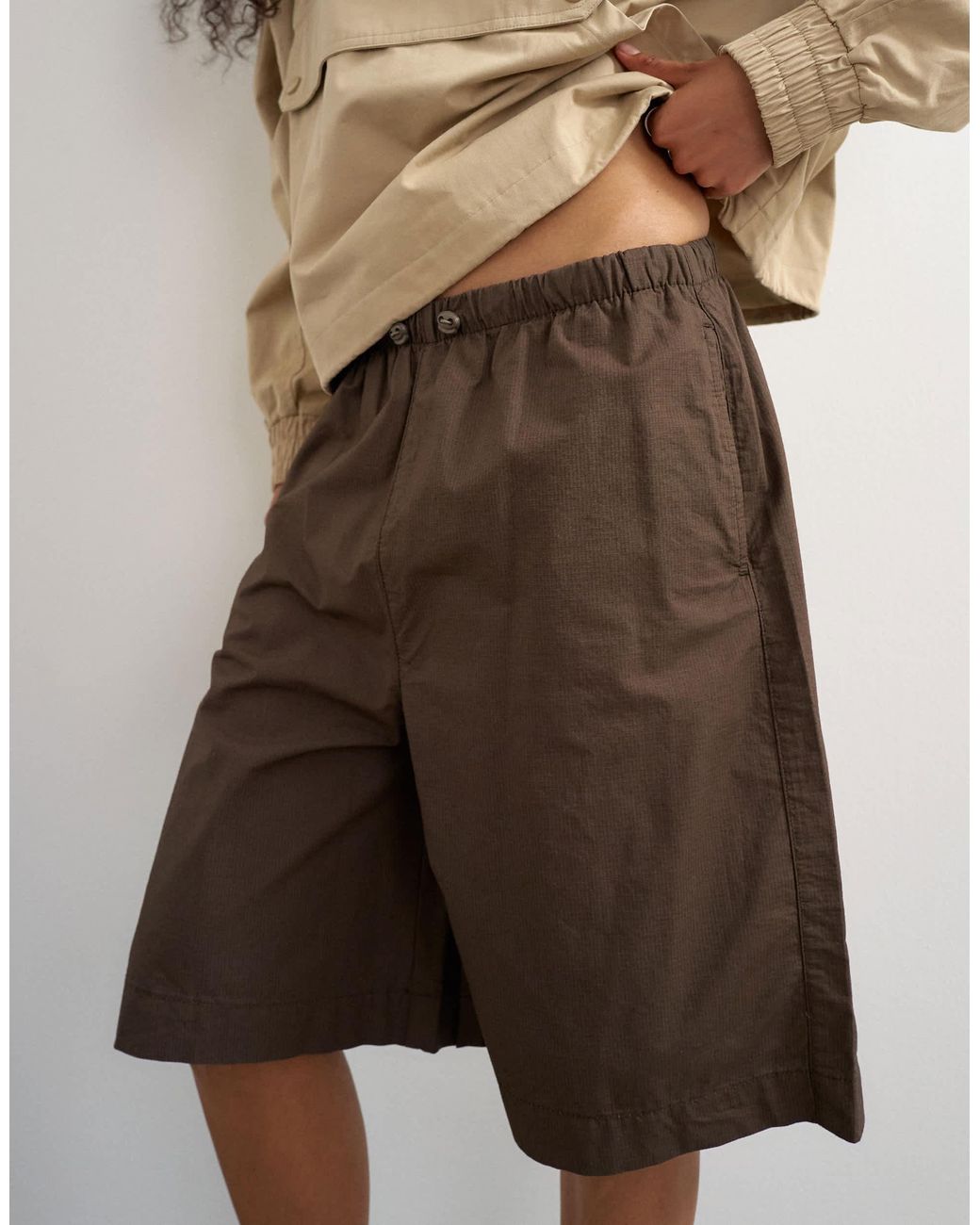TOPSHOP Natural Ripstop Short With Toggle Detail