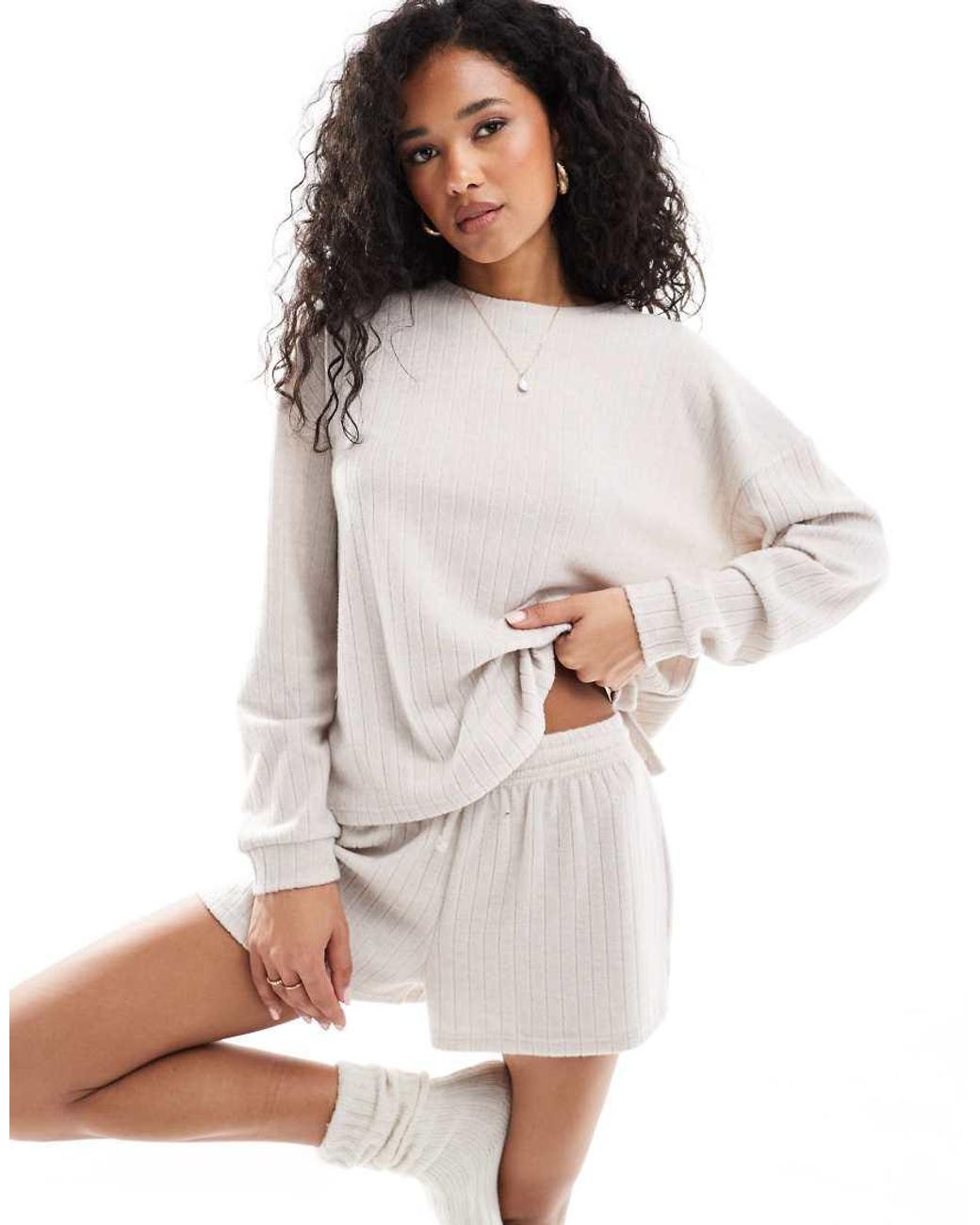 Loungeable White Marl Super Soft Knit Crew Neck Jumper And Shorts