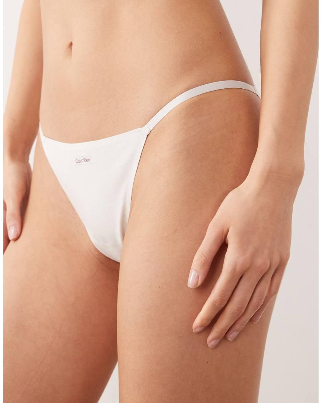 Calvin Klein Natural Cotton Modal Signature Seamless String Bikini Brief