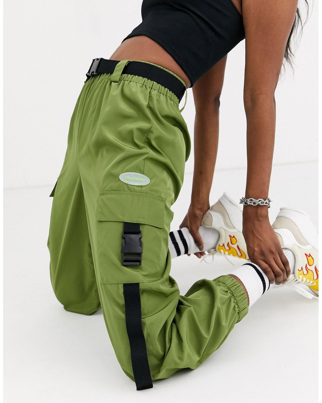 Cargo pants best sale with buckle belt