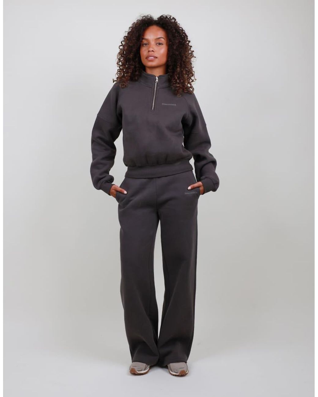 SIMMI Gray Half Zip Cropped Sweatshirt