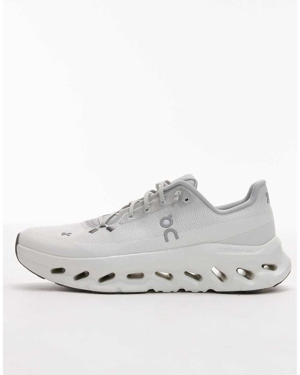 On Shoes White Cloudtilt All Day Trainers for men