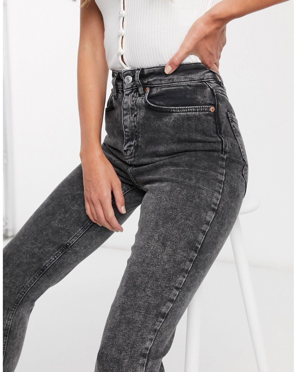 New Look Acid Wash Mom Jeans in Grey | Lyst Australia